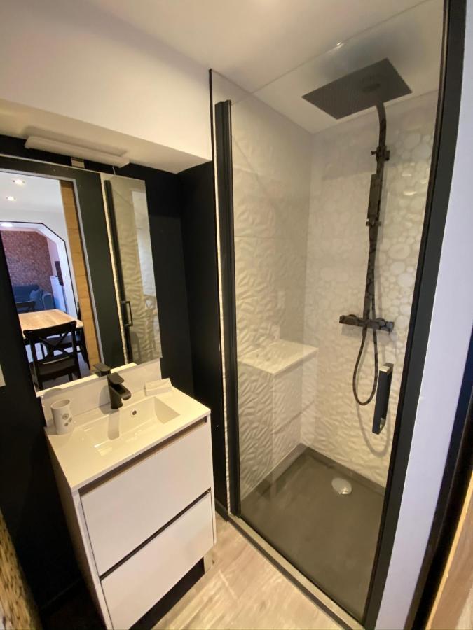Logements Equipes A Onnaing Avec Espace Balneo En Option Proche Toyota, Autoroute Et Valenciennes Buitenkant foto