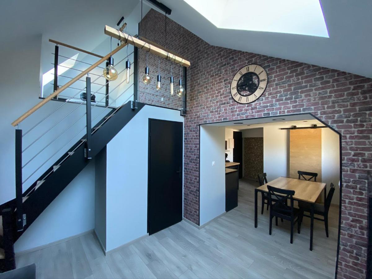 Logements Equipes A Onnaing Avec Espace Balneo En Option Proche Toyota, Autoroute Et Valenciennes Buitenkant foto