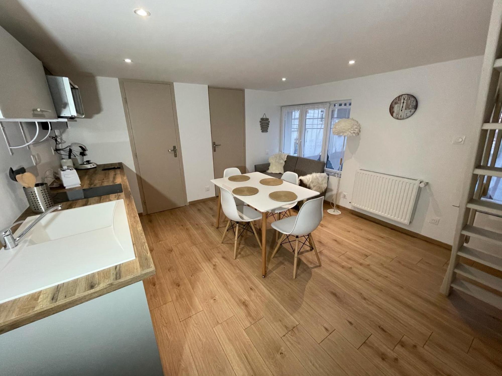 Logements Equipes A Onnaing Avec Espace Balneo En Option Proche Toyota, Autoroute Et Valenciennes Buitenkant foto